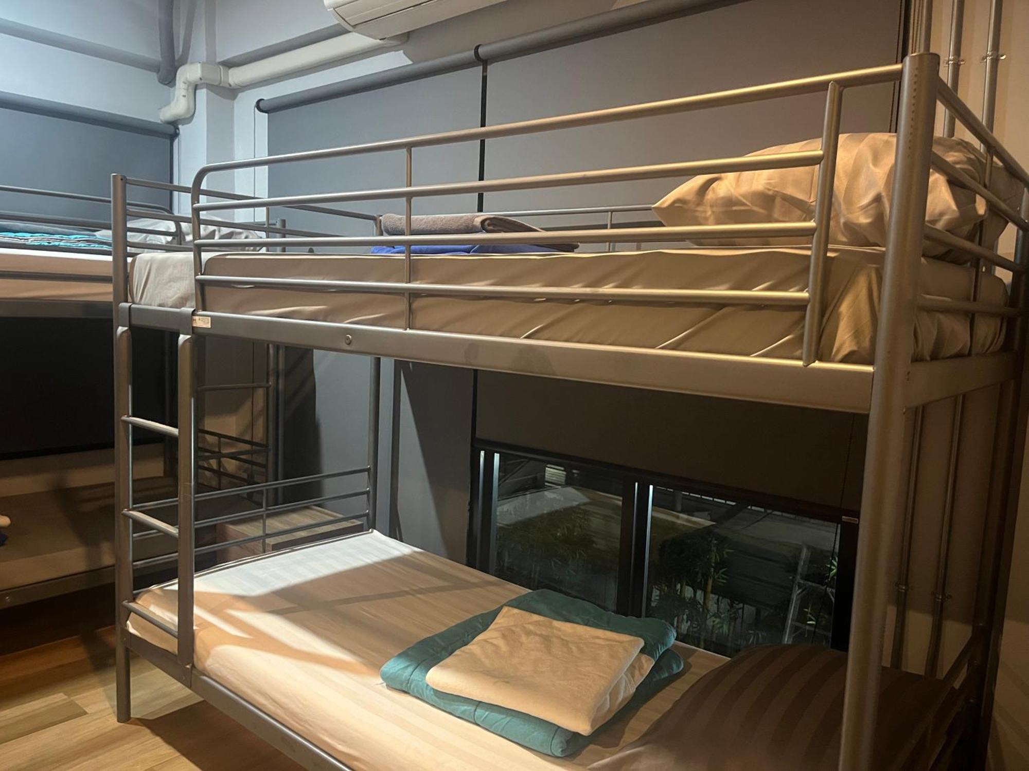 Bangkok Silom Chat Box Hostel Экстерьер фото