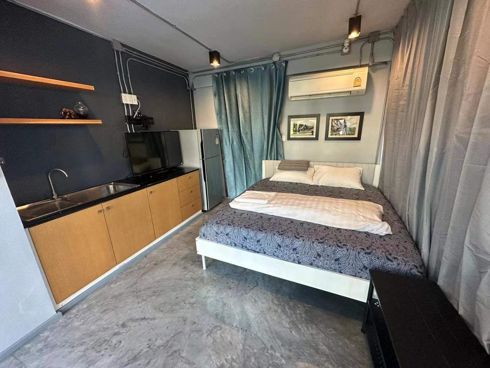 Bangkok Silom Chat Box Hostel Экстерьер фото