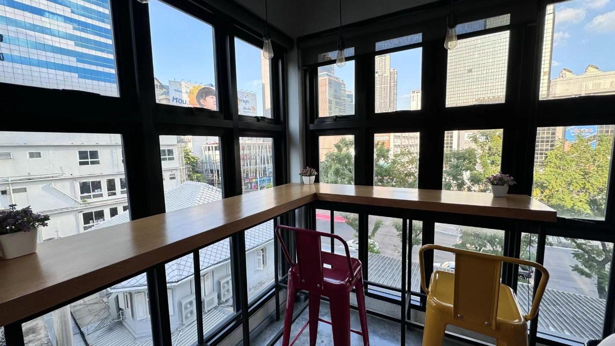 Bangkok Silom Chat Box Hostel Экстерьер фото