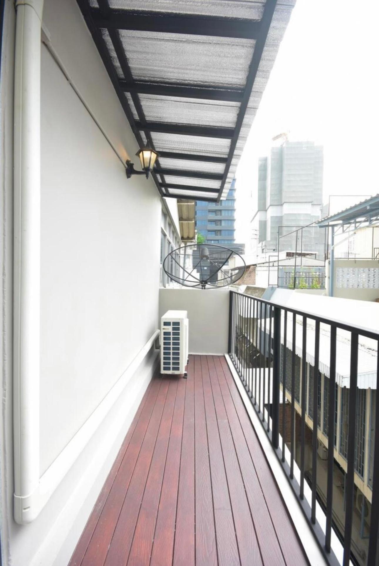 Bangkok Silom Chat Box Hostel Экстерьер фото