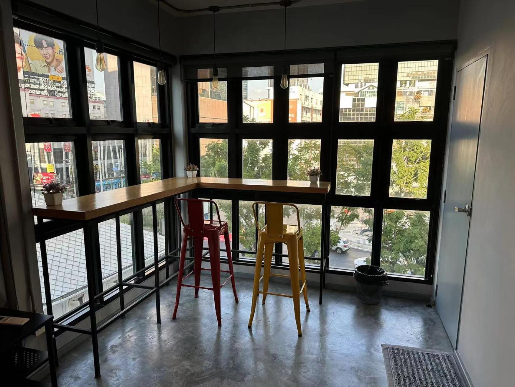 Bangkok Silom Chat Box Hostel Экстерьер фото