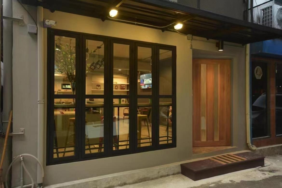 Bangkok Silom Chat Box Hostel Экстерьер фото