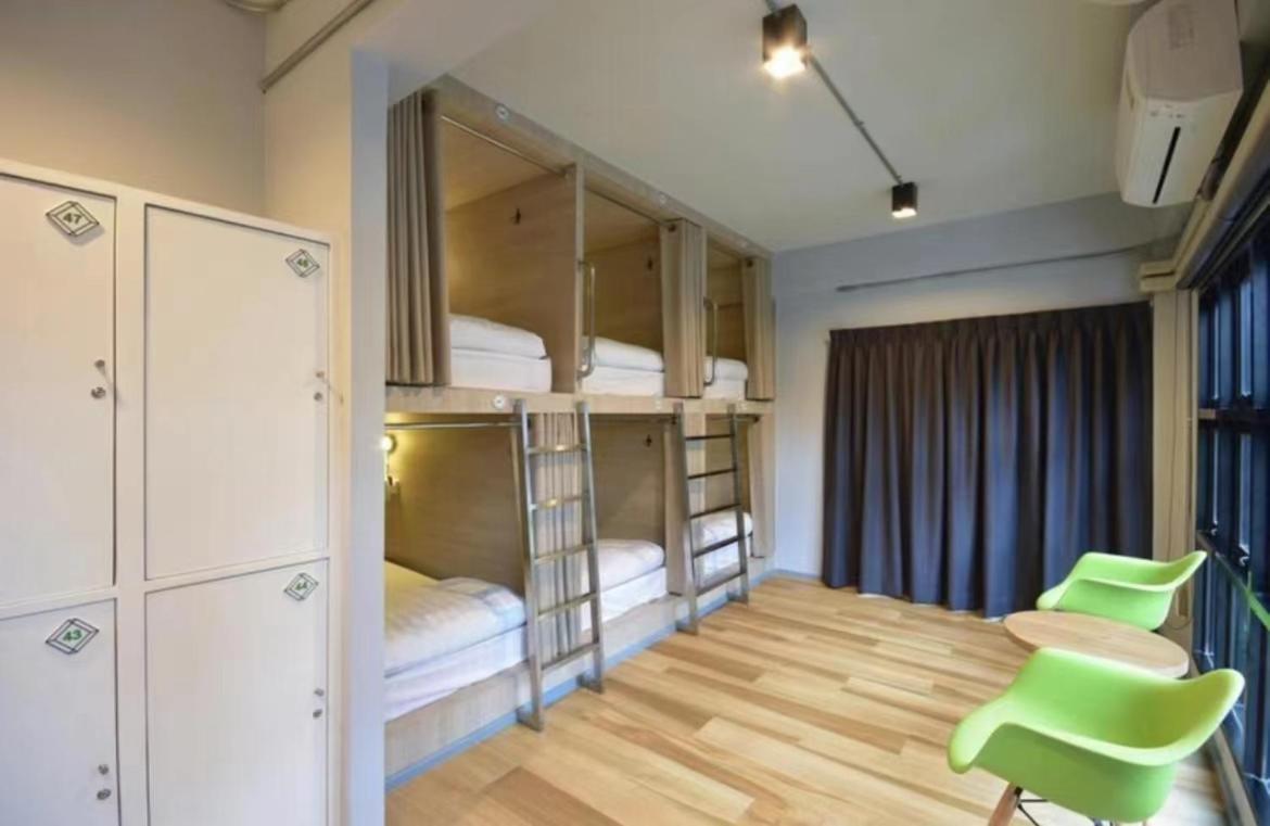Bangkok Silom Chat Box Hostel Экстерьер фото