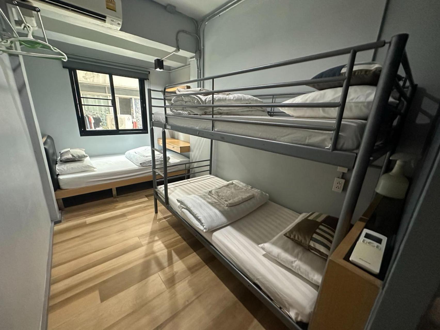 Bangkok Silom Chat Box Hostel Экстерьер фото