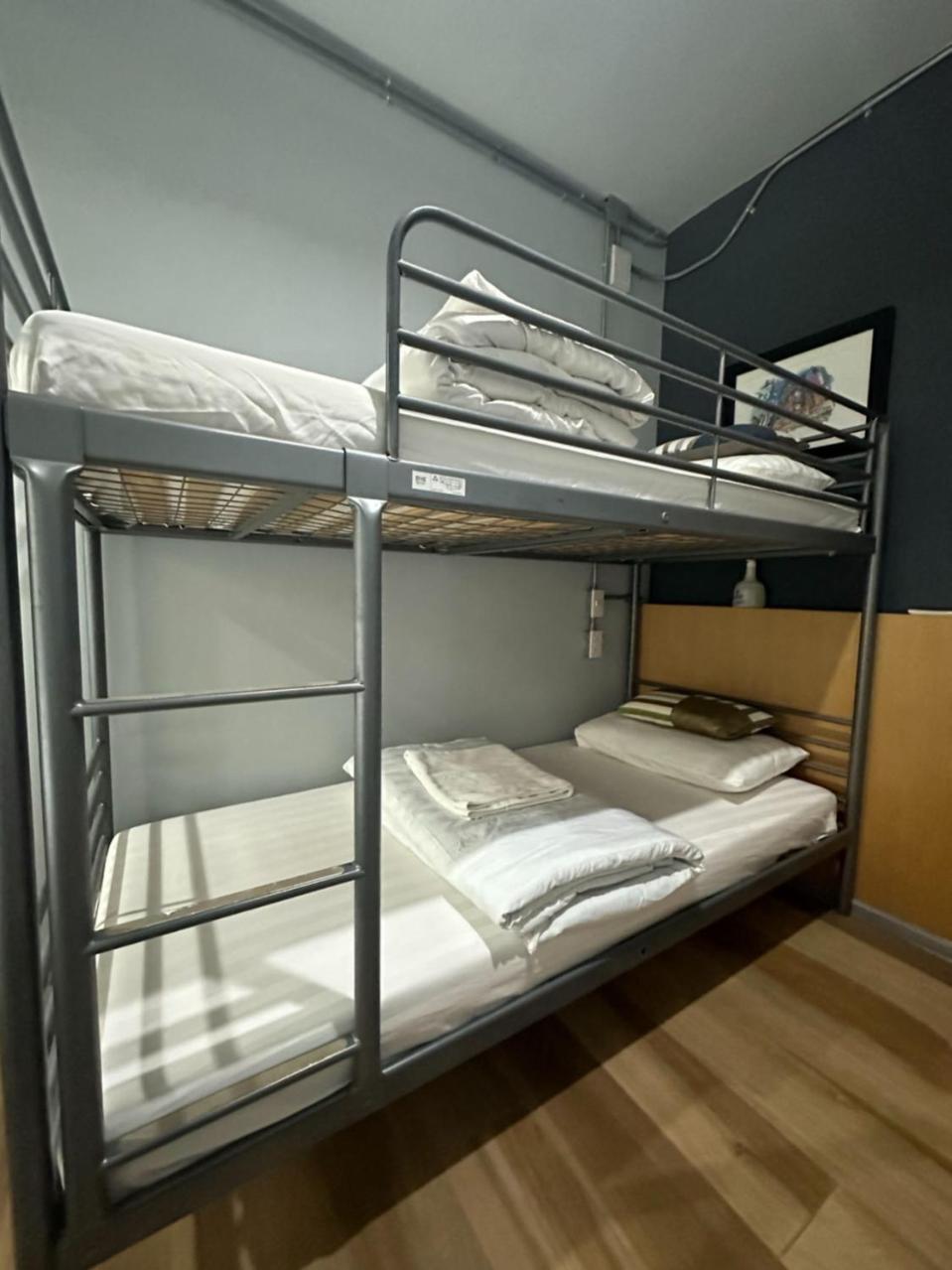 Bangkok Silom Chat Box Hostel Экстерьер фото