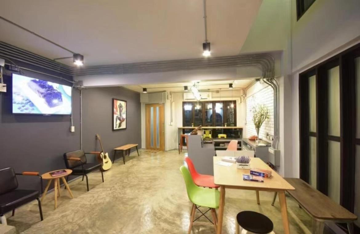 Bangkok Silom Chat Box Hostel Экстерьер фото