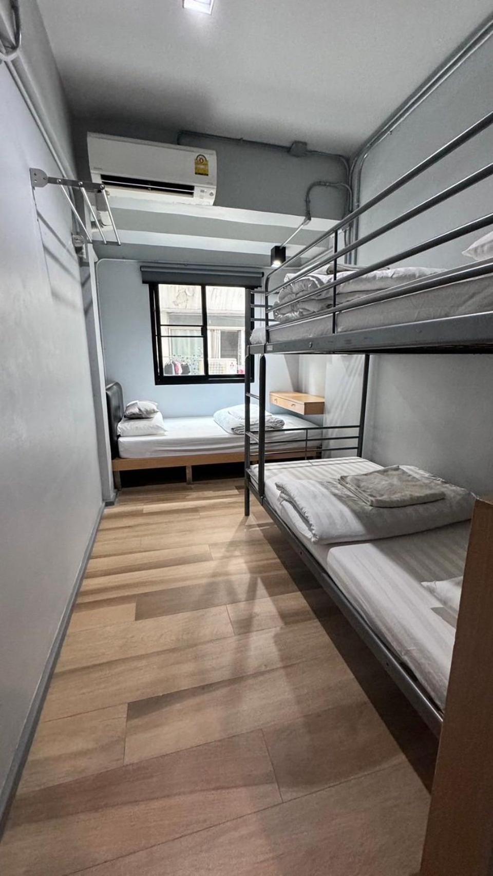 Bangkok Silom Chat Box Hostel Экстерьер фото