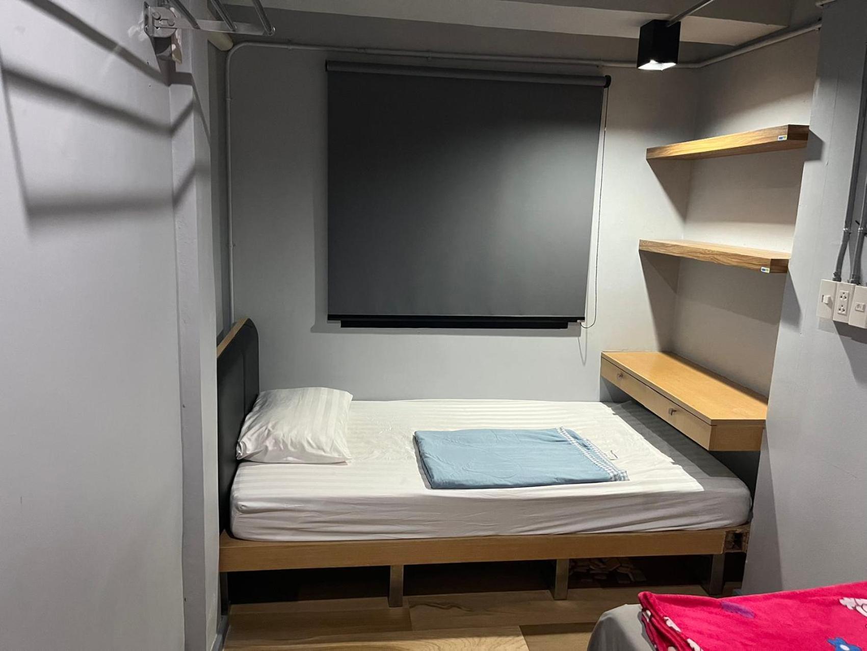 Bangkok Silom Chat Box Hostel Экстерьер фото