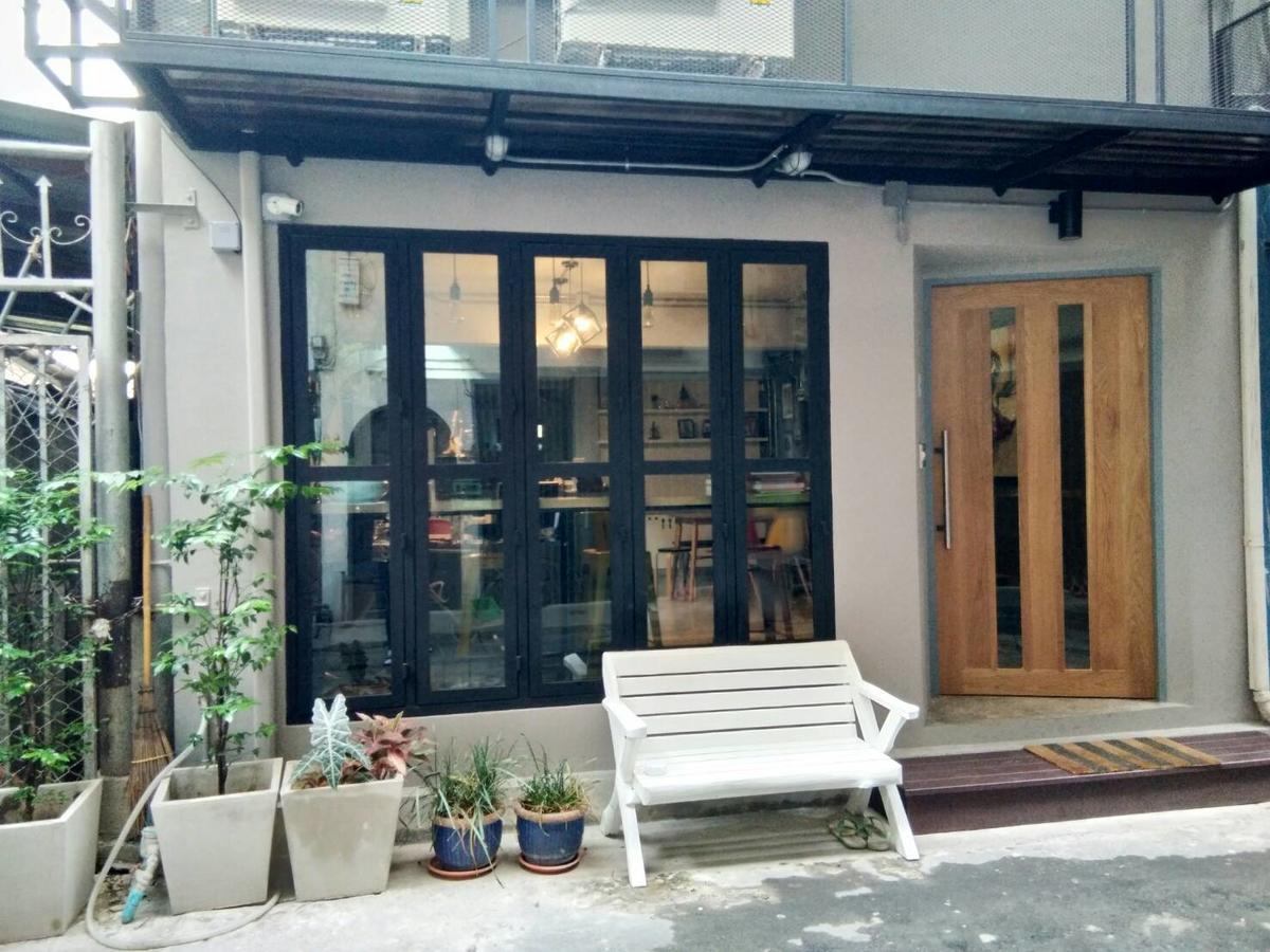 Bangkok Silom Chat Box Hostel Экстерьер фото